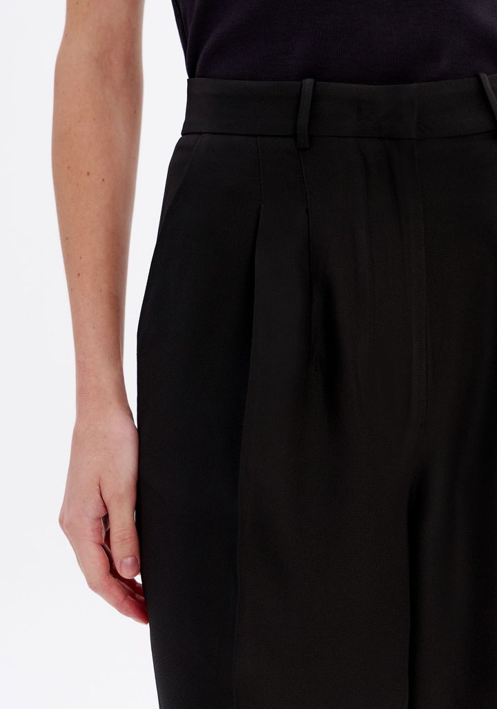 Calça Capri Cintura Média De Crepe 547CF000023